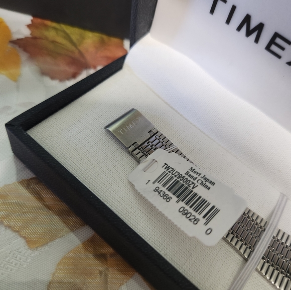 Timex TW2U29500ZV Men's M79 Stainless Steel Black Dial Day Date Automatic - Picture 4 of 5